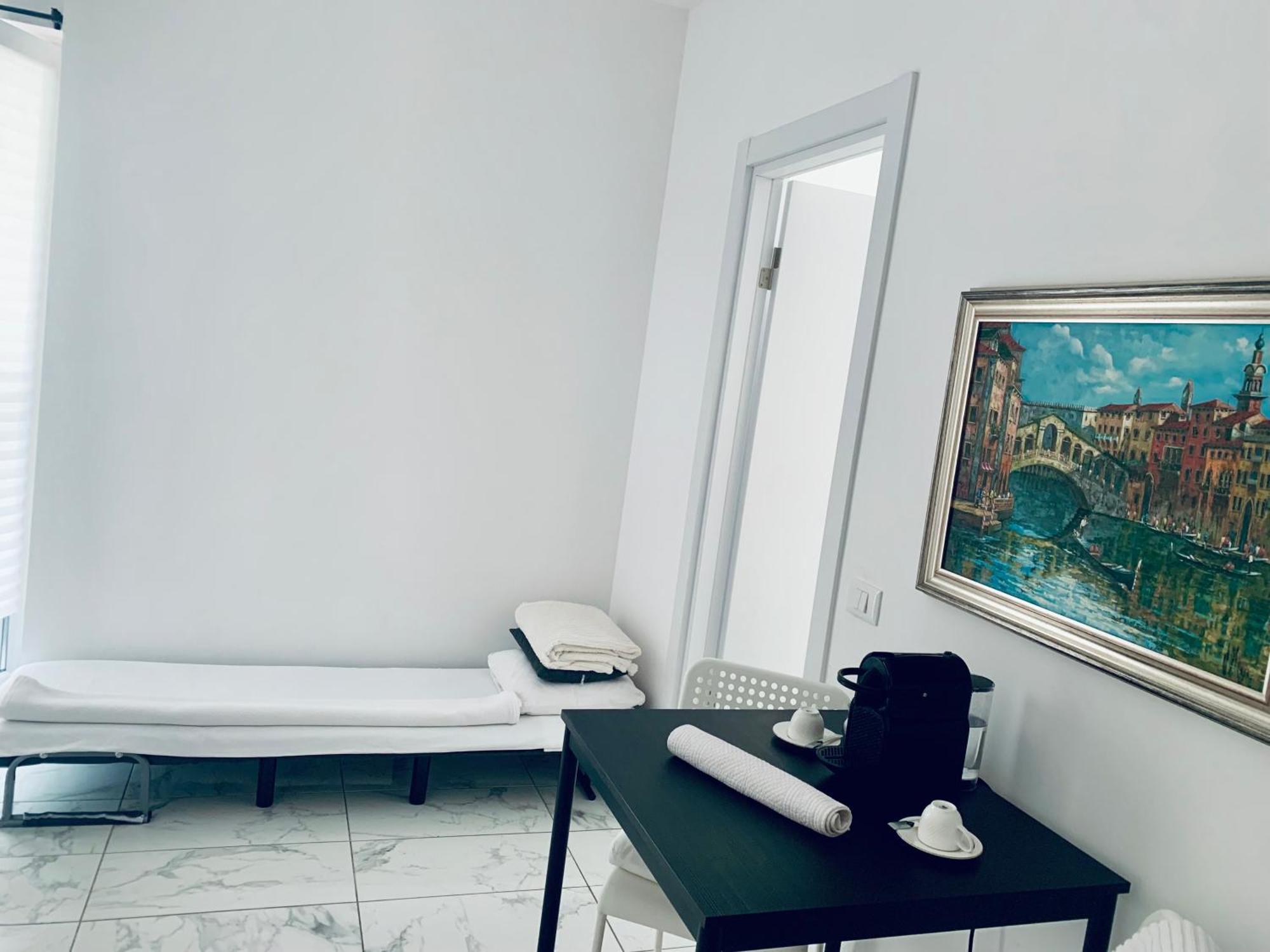Apart Studio Maria With Private Parking * Bucharest