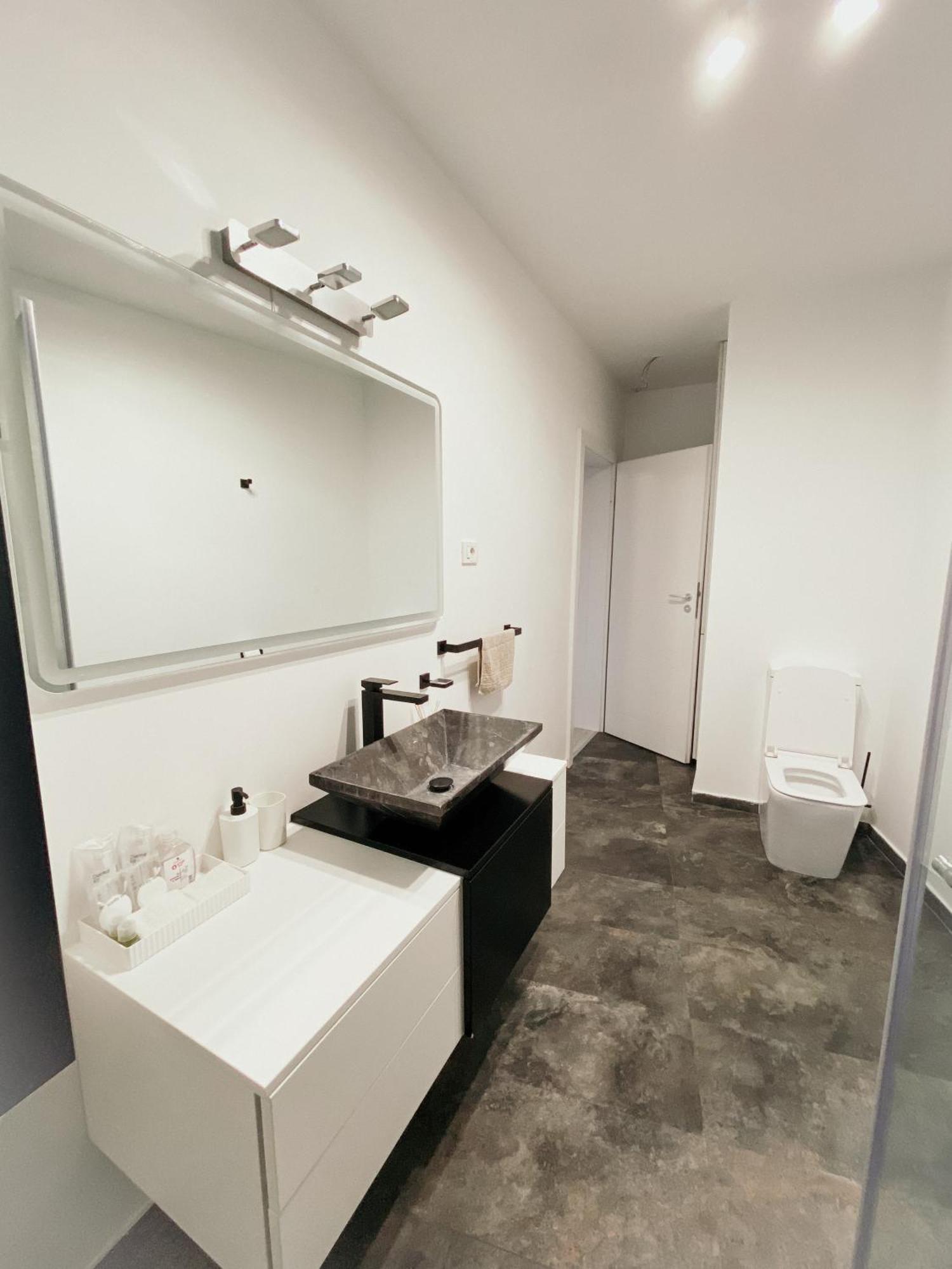 Apartment Exclusive In The Center Of