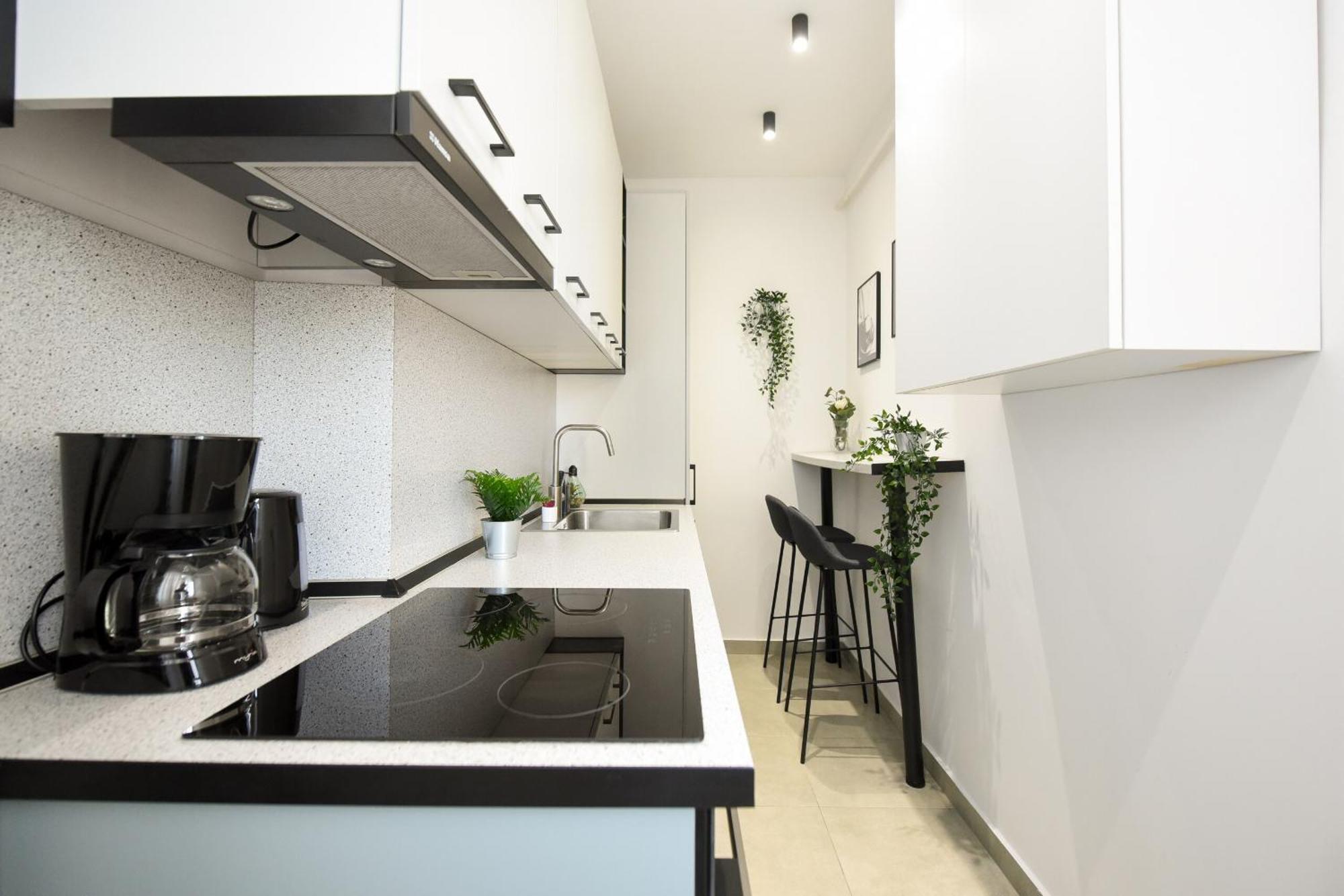 Comfy 1br With Balcony In Bucharest