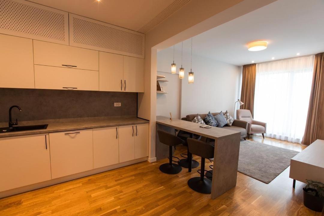 Escapism - Premium 1br With Parking