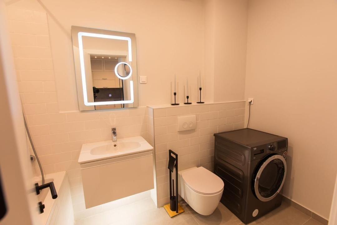 Escapism - Premium 1br With Parking