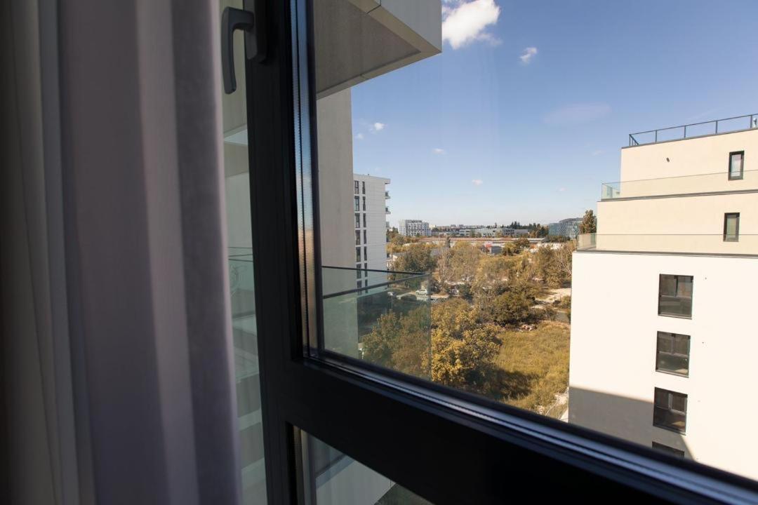 Escapism - Premium 1br With Parking Apartment *