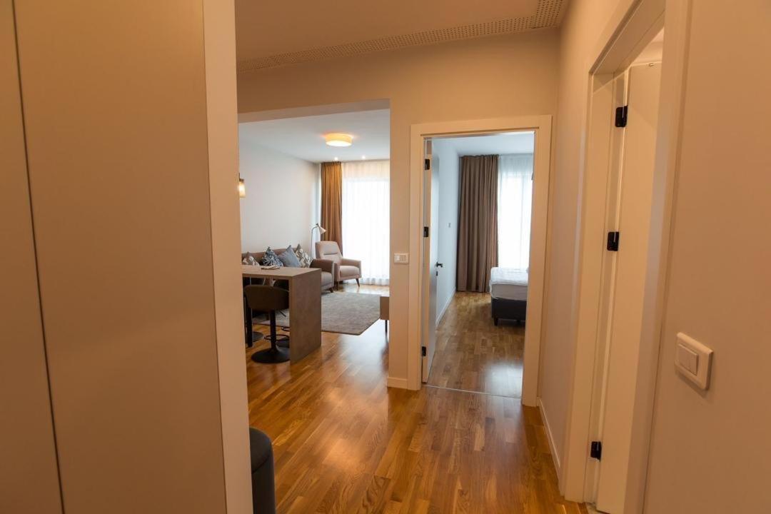 Escapism - Premium 1br With Parking Apartment