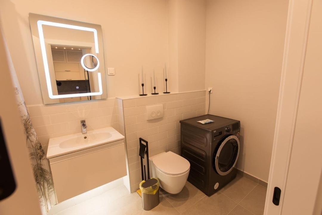 Escapism - Premium 1br With Parking