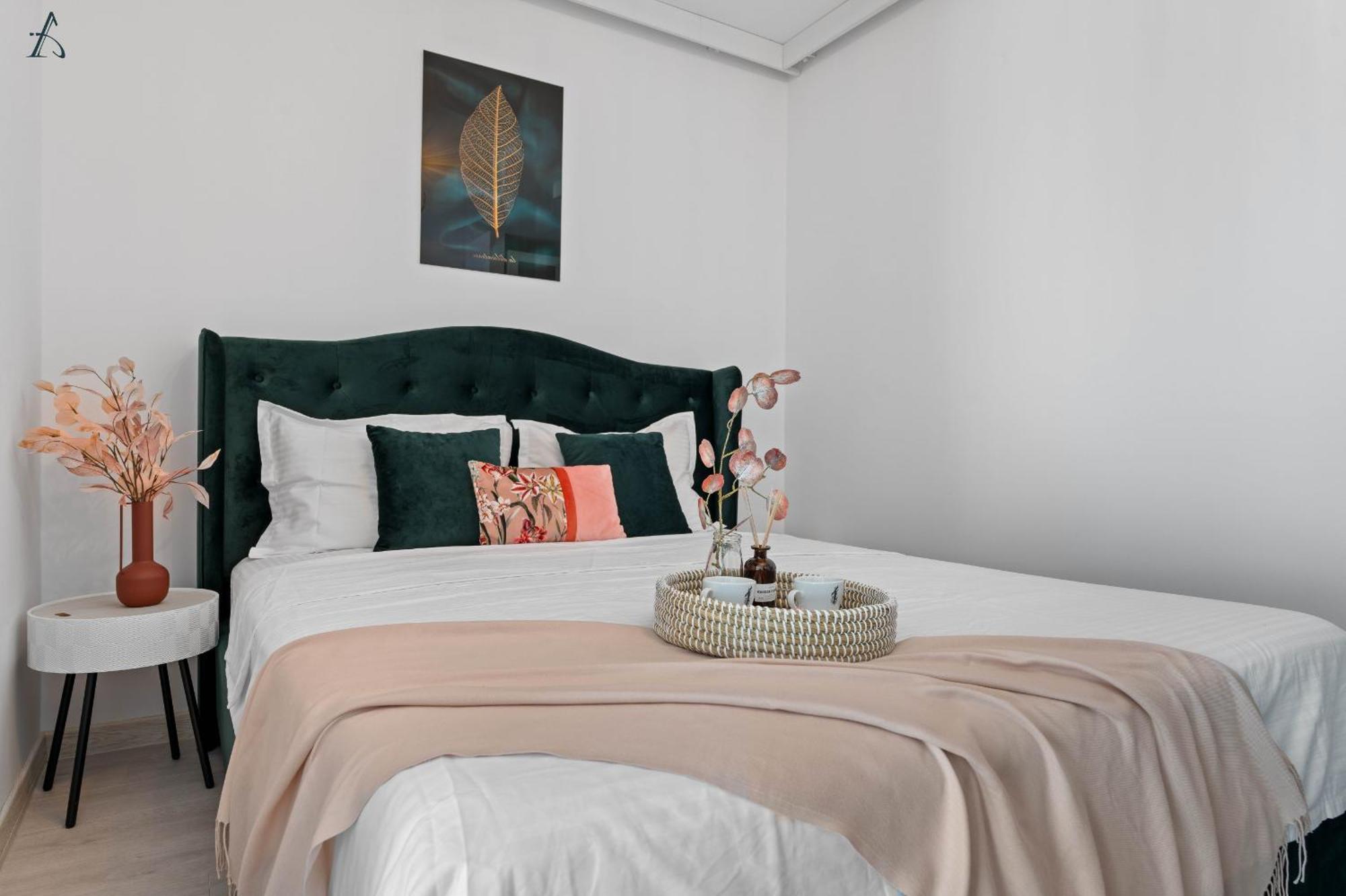 Kesem - The Velvet With Ground Level Indoor Parking * Bucharest