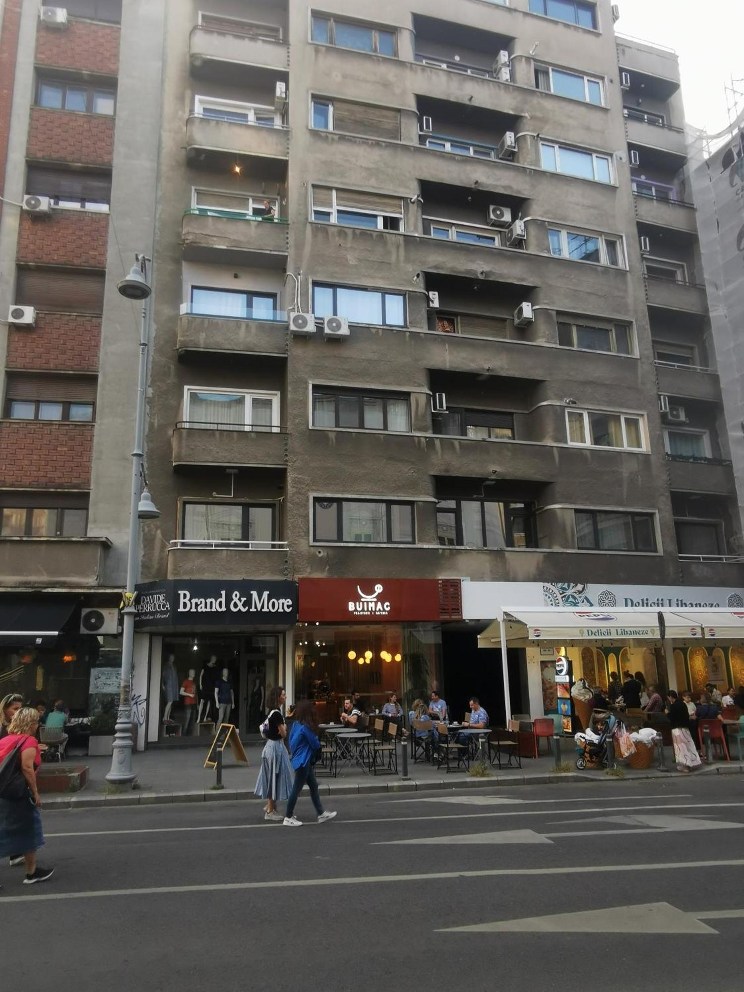 With 3 In The Center Bucharest