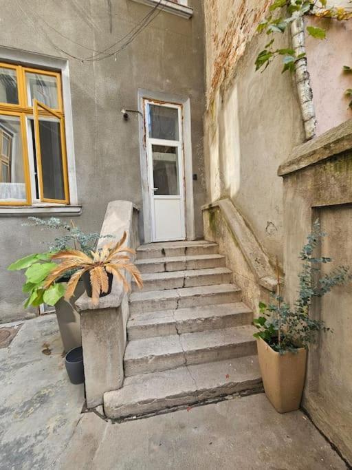 Apartamento Heart Of Center 4br 2bath 10 Pers *