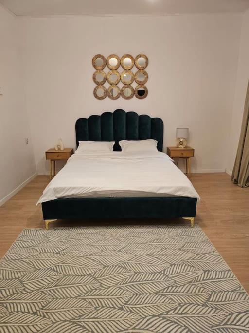 Heart Of Center 4br 2bath 10 Pers *