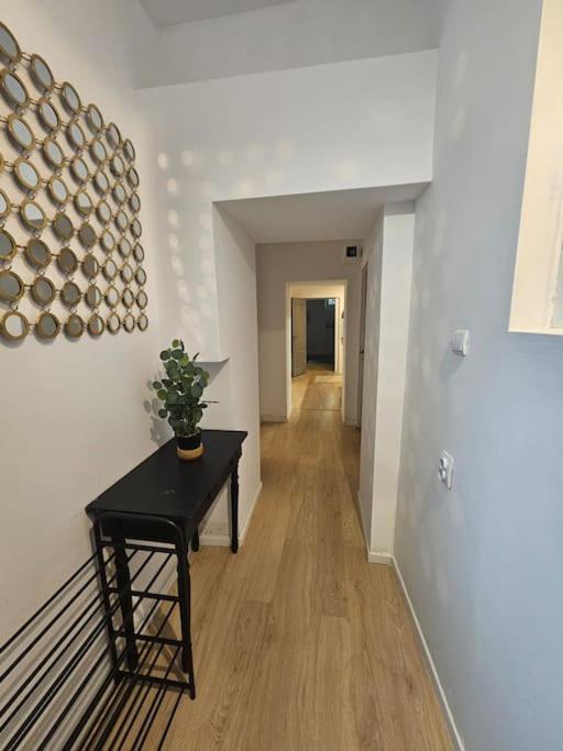 Heart Of Center 4br 2bath 10 Pers Apartamento *