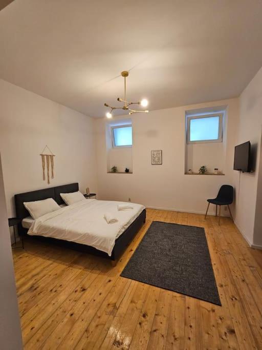 Heart Of Center 4br 2bath 10 Pers Bucareste