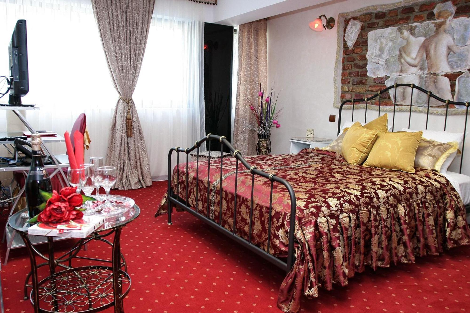 Grand Pier Boutique 4 Stars Villa, Art Museum Deluxe Rooms,best Break From 59 Eur Per Night With Free Italian Breakfast For Minim 4 Nights Bucareste