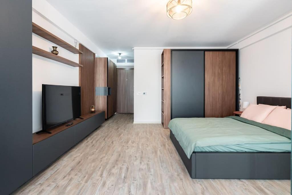 The Roka Apartament *