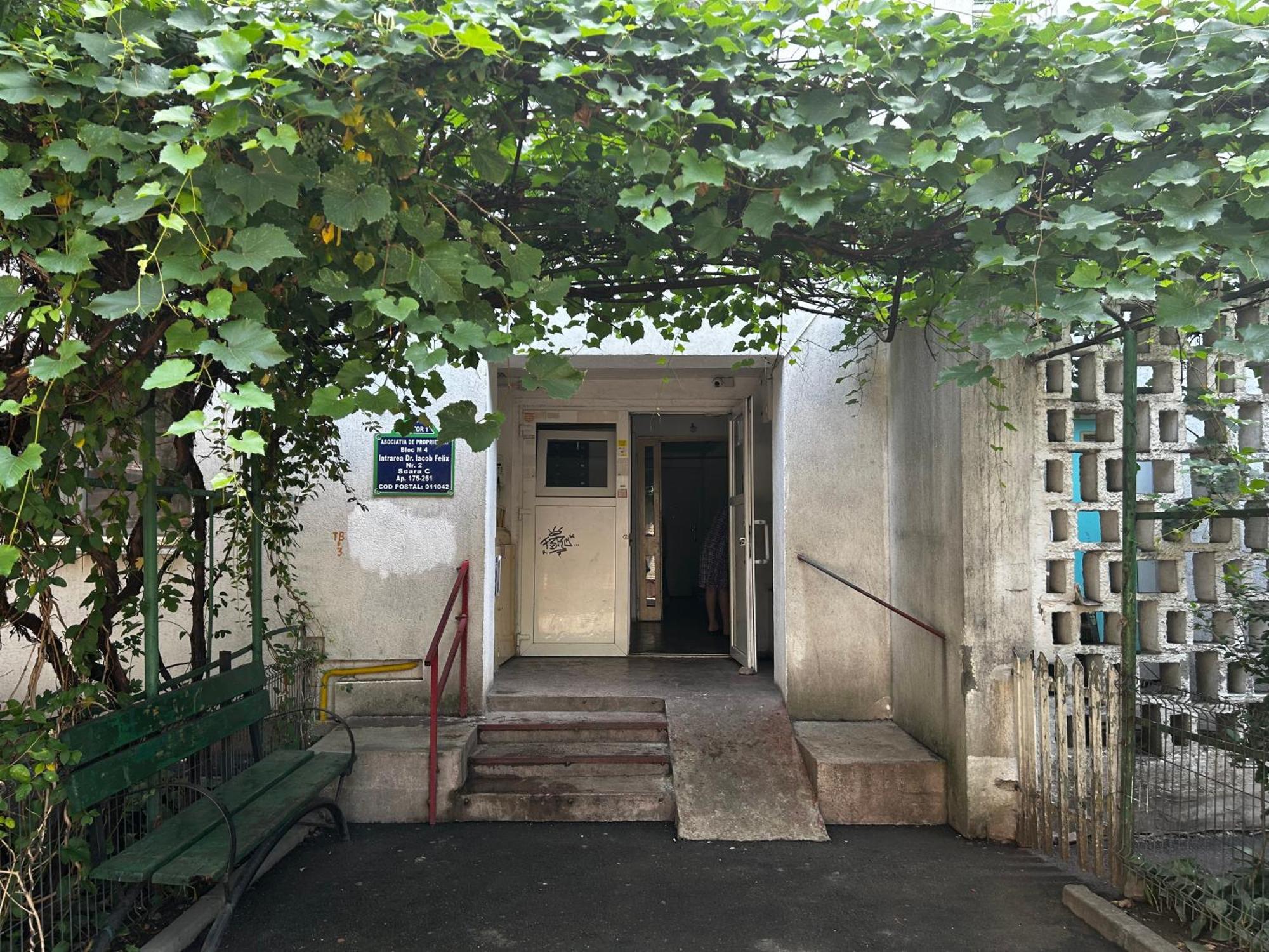 Apartment Victoriei - Location With Ac Bucharest
