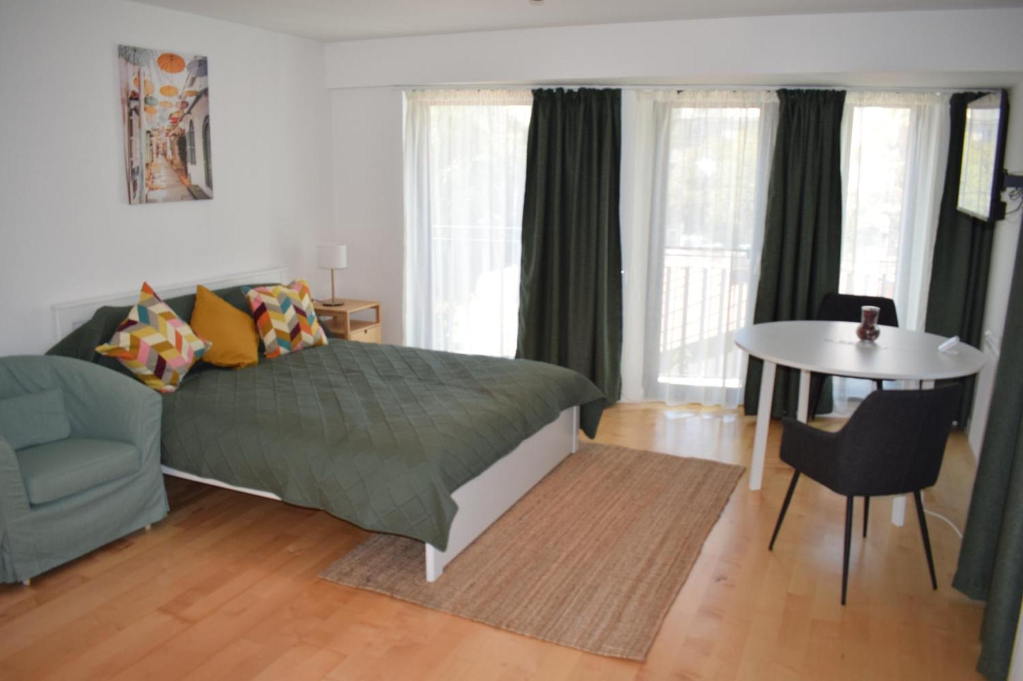 Nussbaumer Apartment *