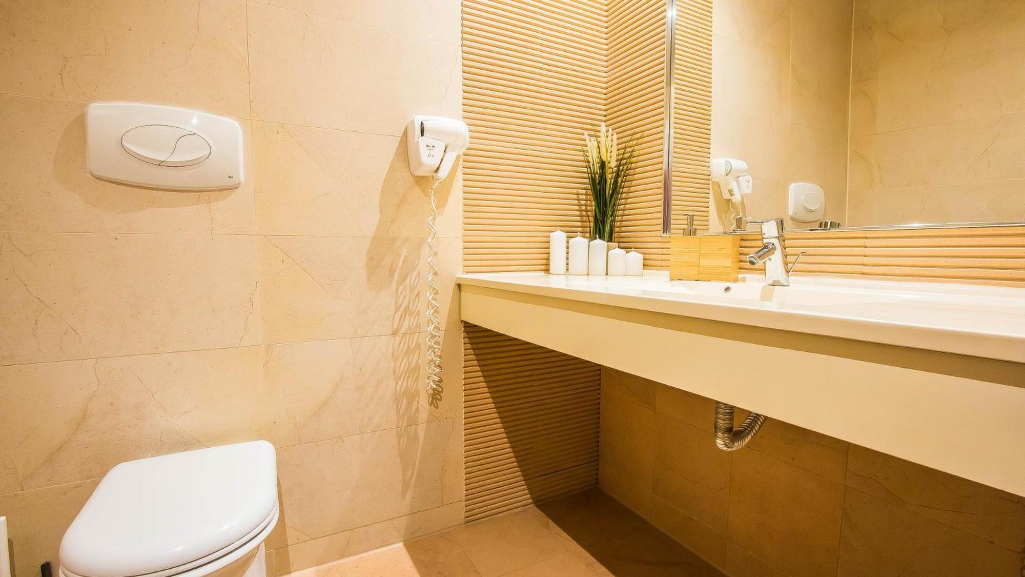 Hotel do amor Romeo Nights - - Adults Only
