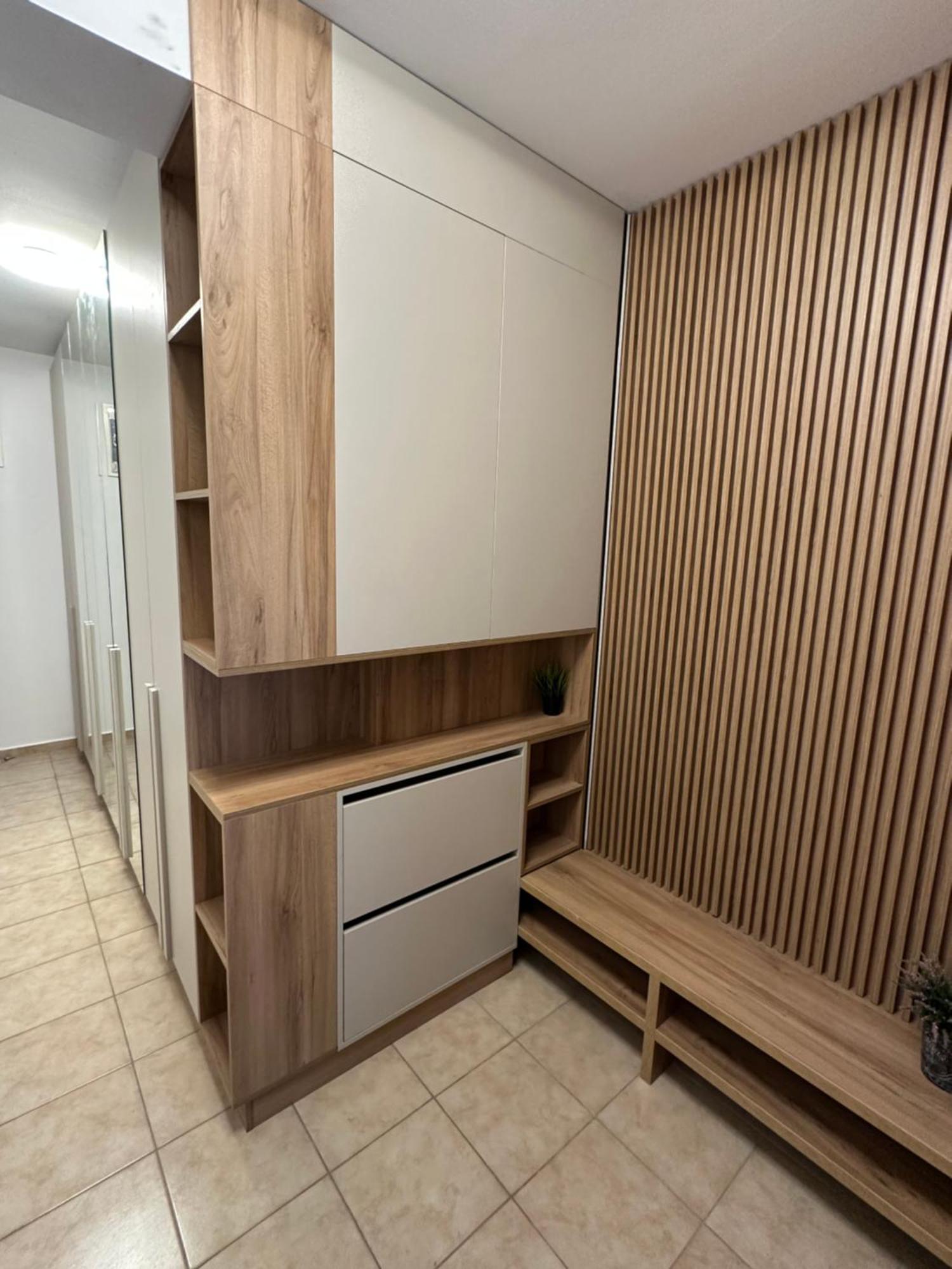 Centru Unirii Luxury Vip Palmier: Two-room With Terrace Apartment Bucharest