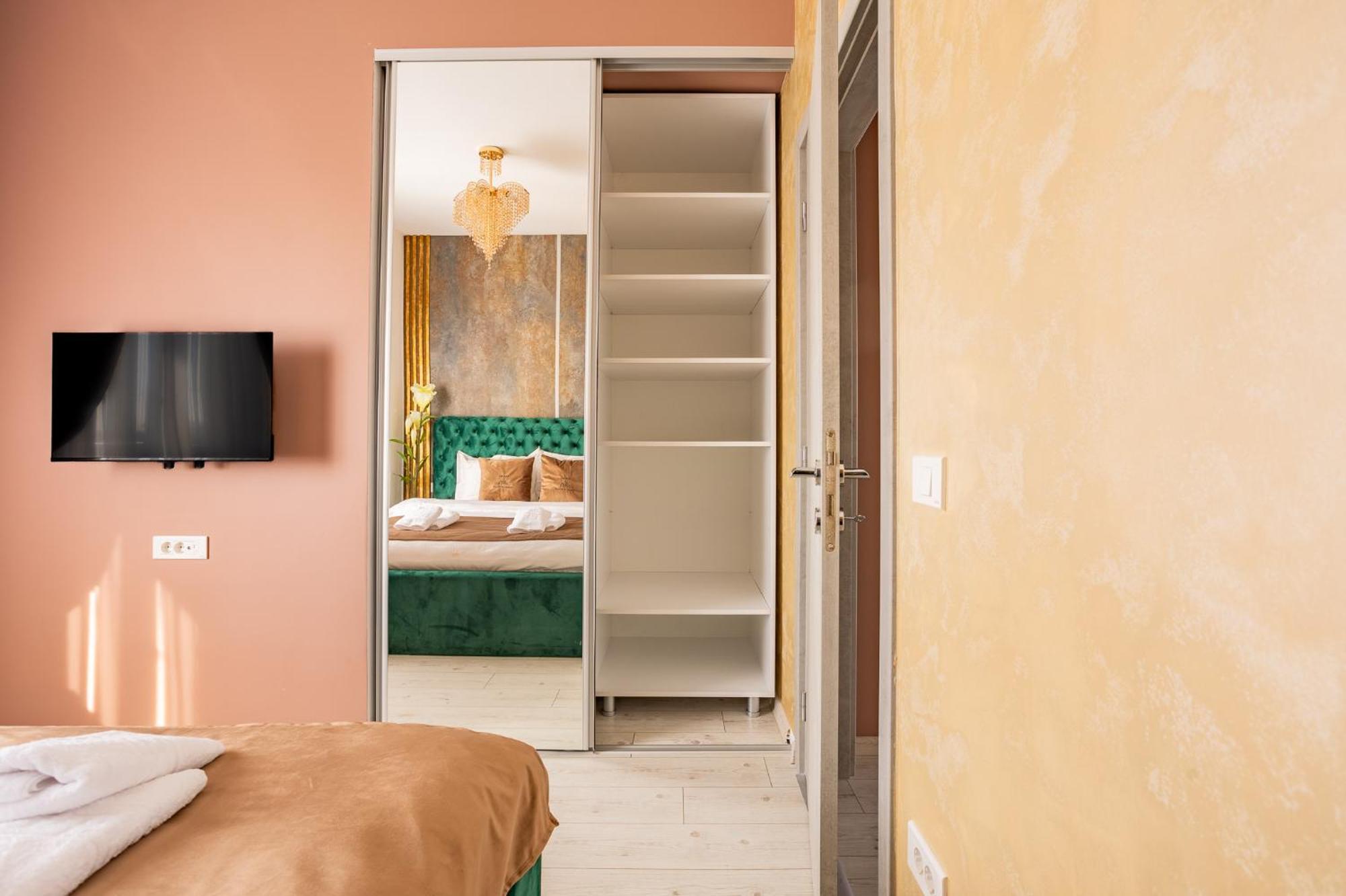 Smarald Wings 30 Apartamento