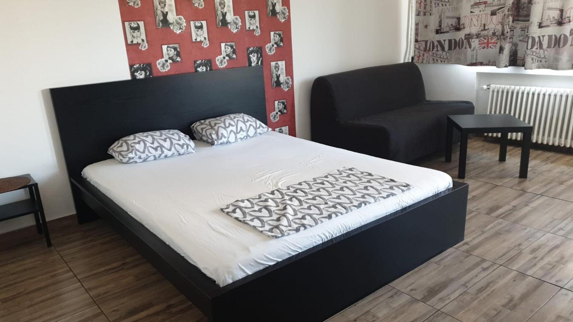 Class Apartment *