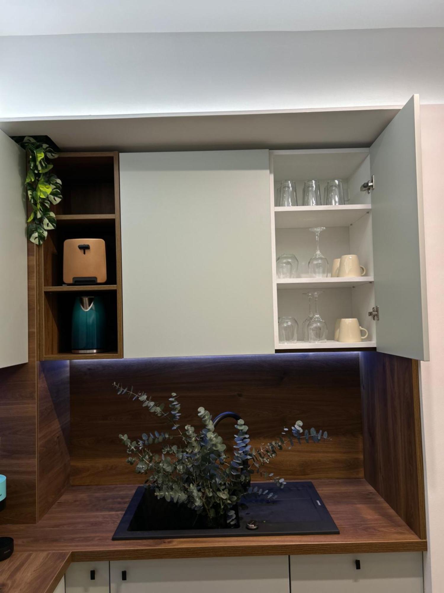 Apartment Exclusive With Private Parking & Balcony - 01 Bucharest