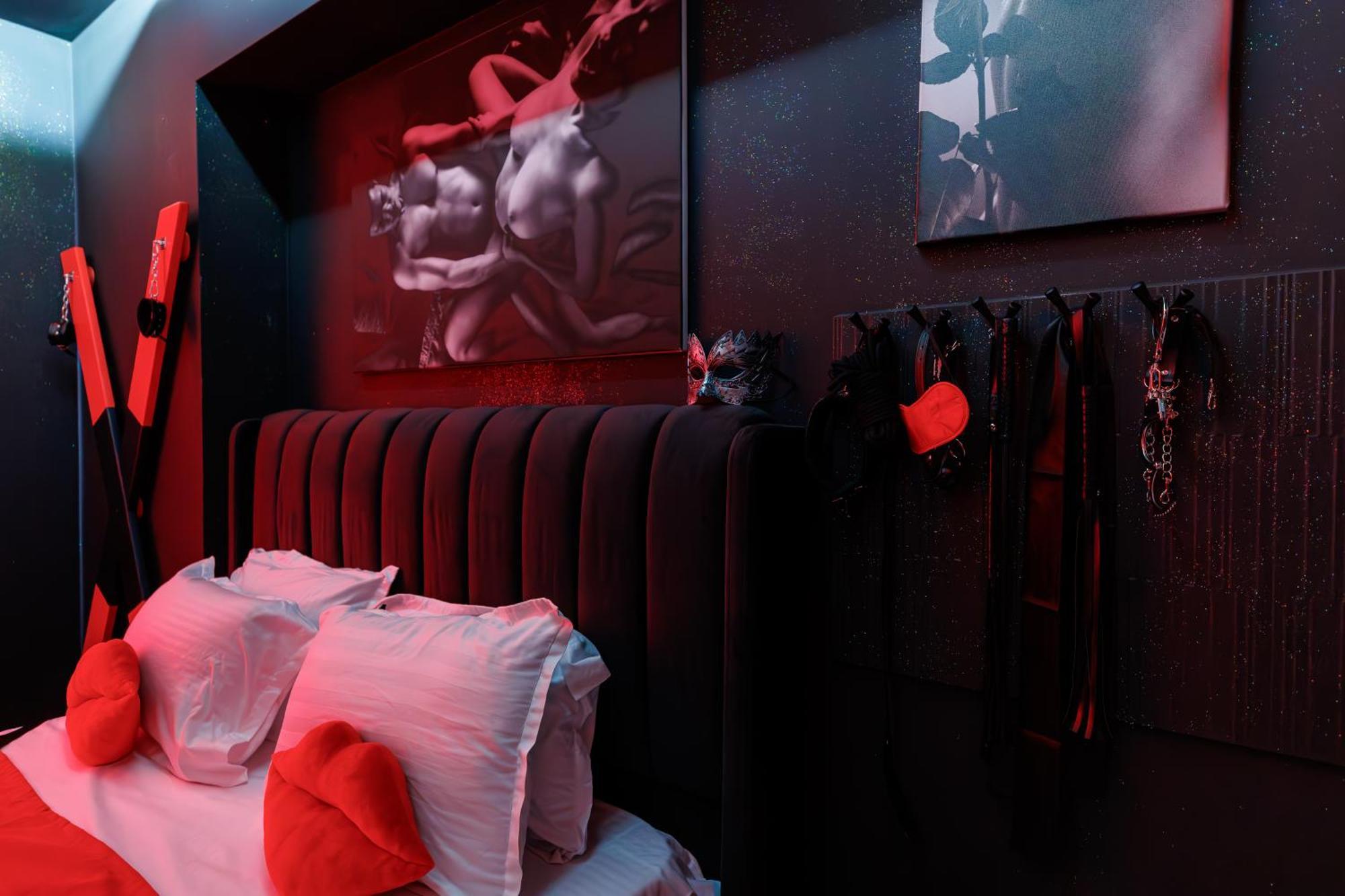 Romeo Nights - - Adults Only Bucareste