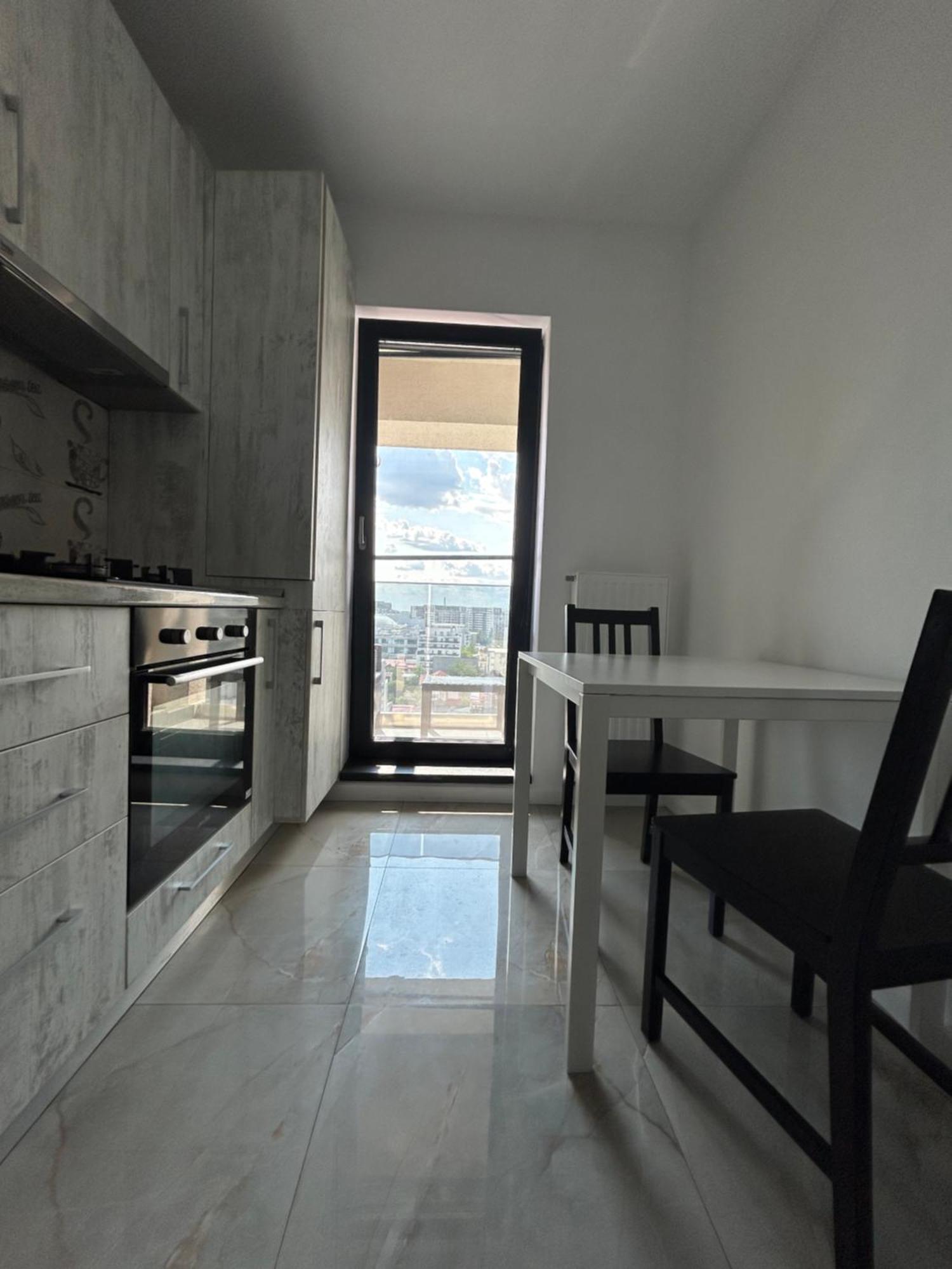 Apartament Elegant With Views - Prime Location - 02 *