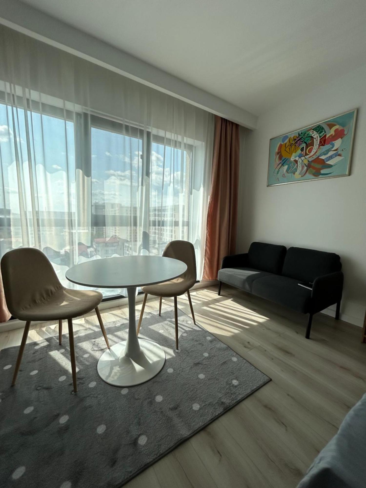 Elegant With Views - Prime Location - 02 Bucureşti