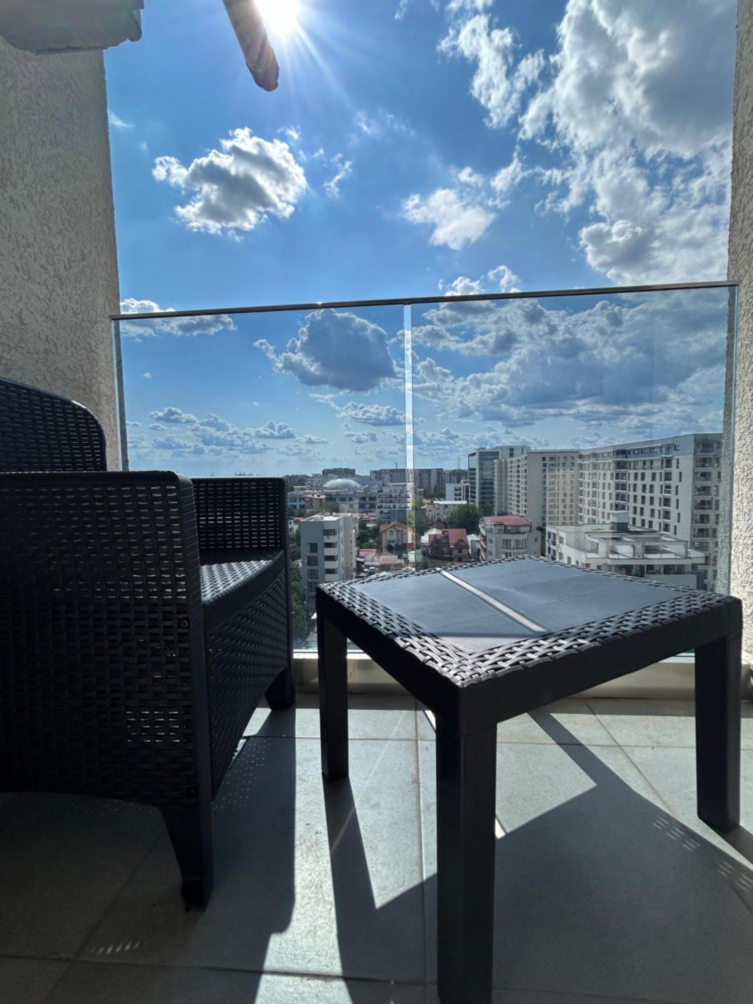 Apartament Elegant With Views - Prime Location - 02 *