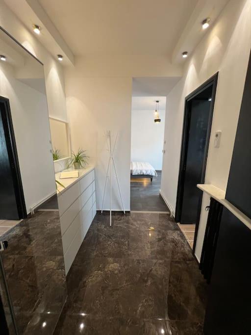 Unique & Special With Terrace In The Center Apartment