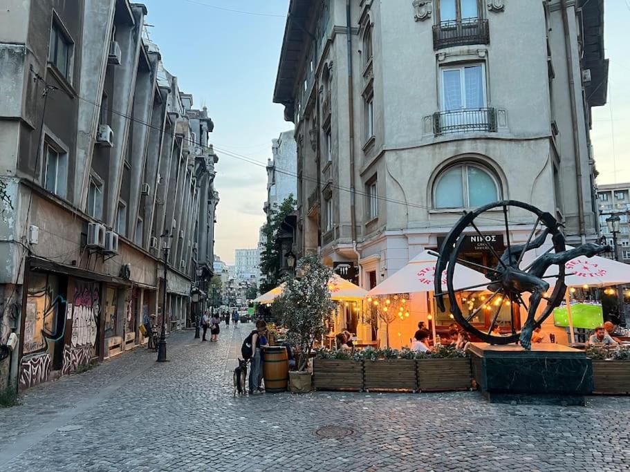 Unique & Special With Terrace In The Center Bucharest
