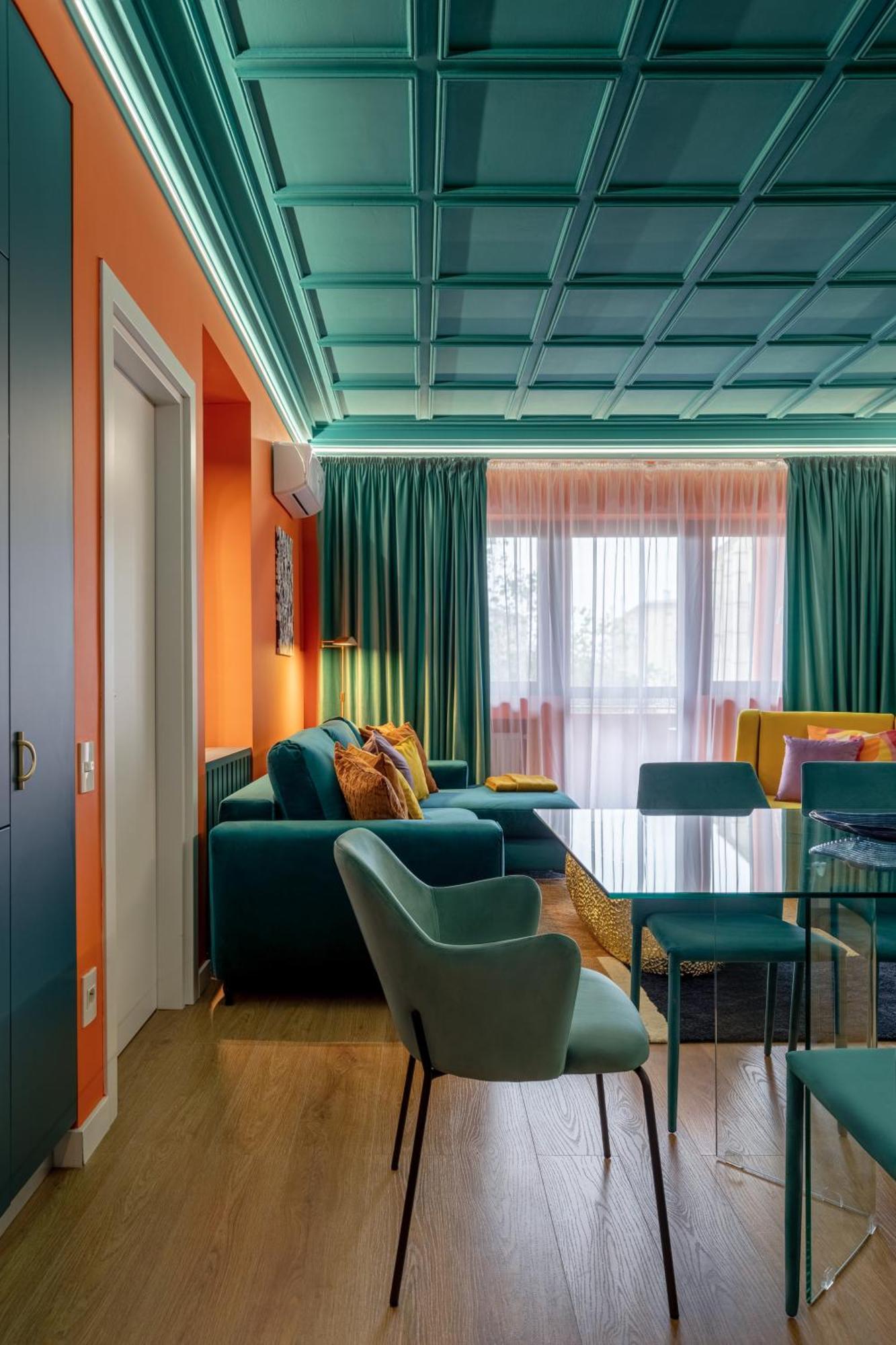 Wes Anderson In Apartment Bucharest
