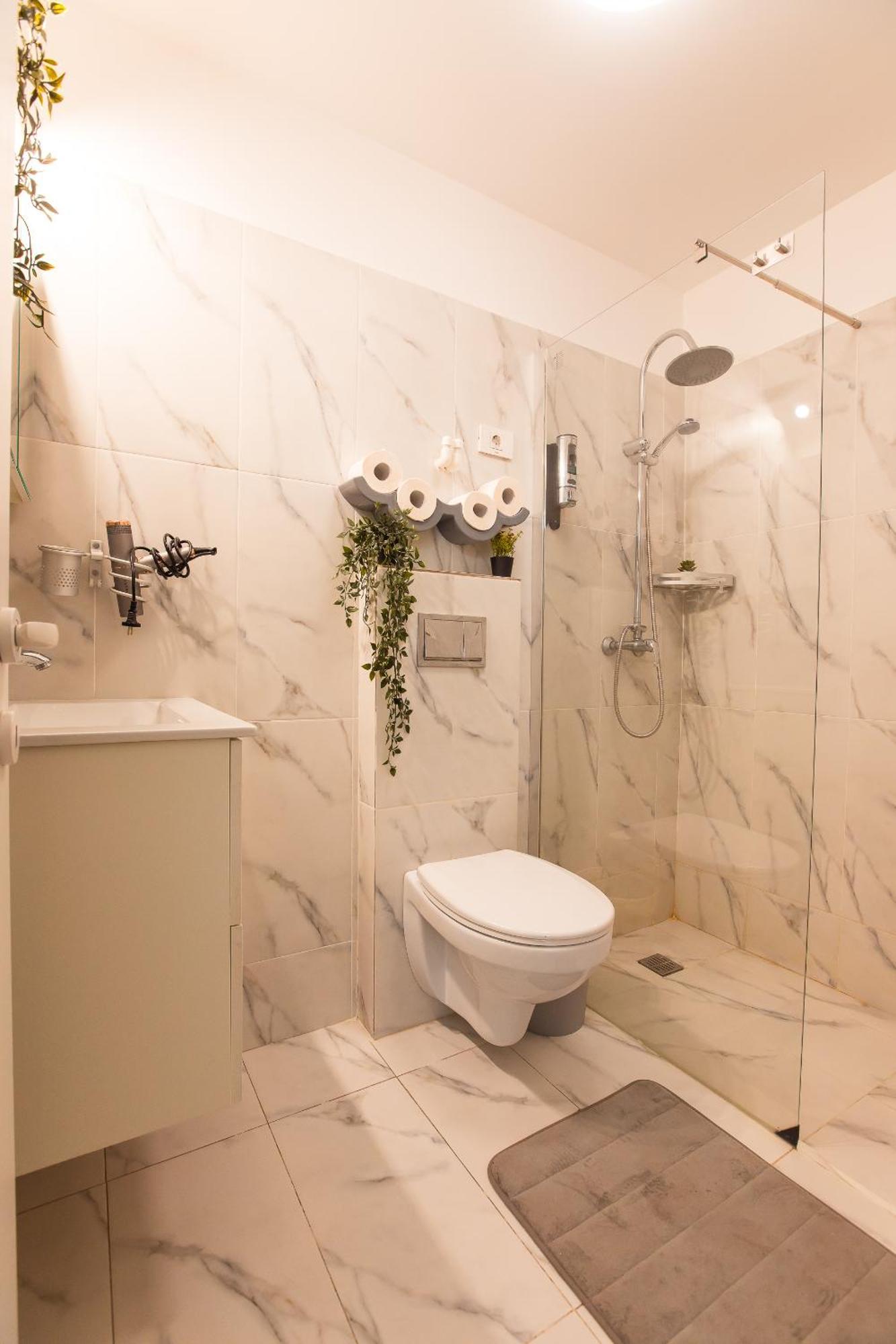 Royalty With Views On Calea Victoriei Apartamento
