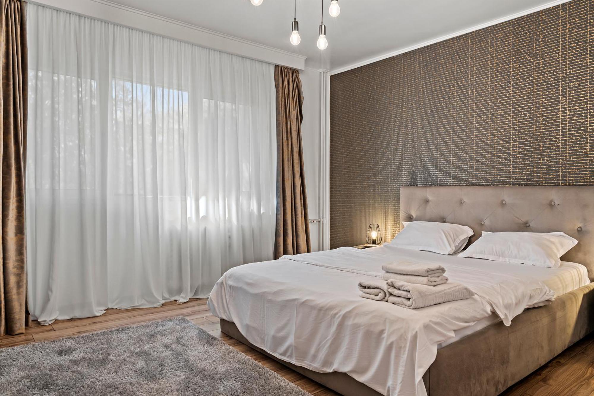 Garsoniera De Lux Si Eleganta Drumul Taberei Apartment *
