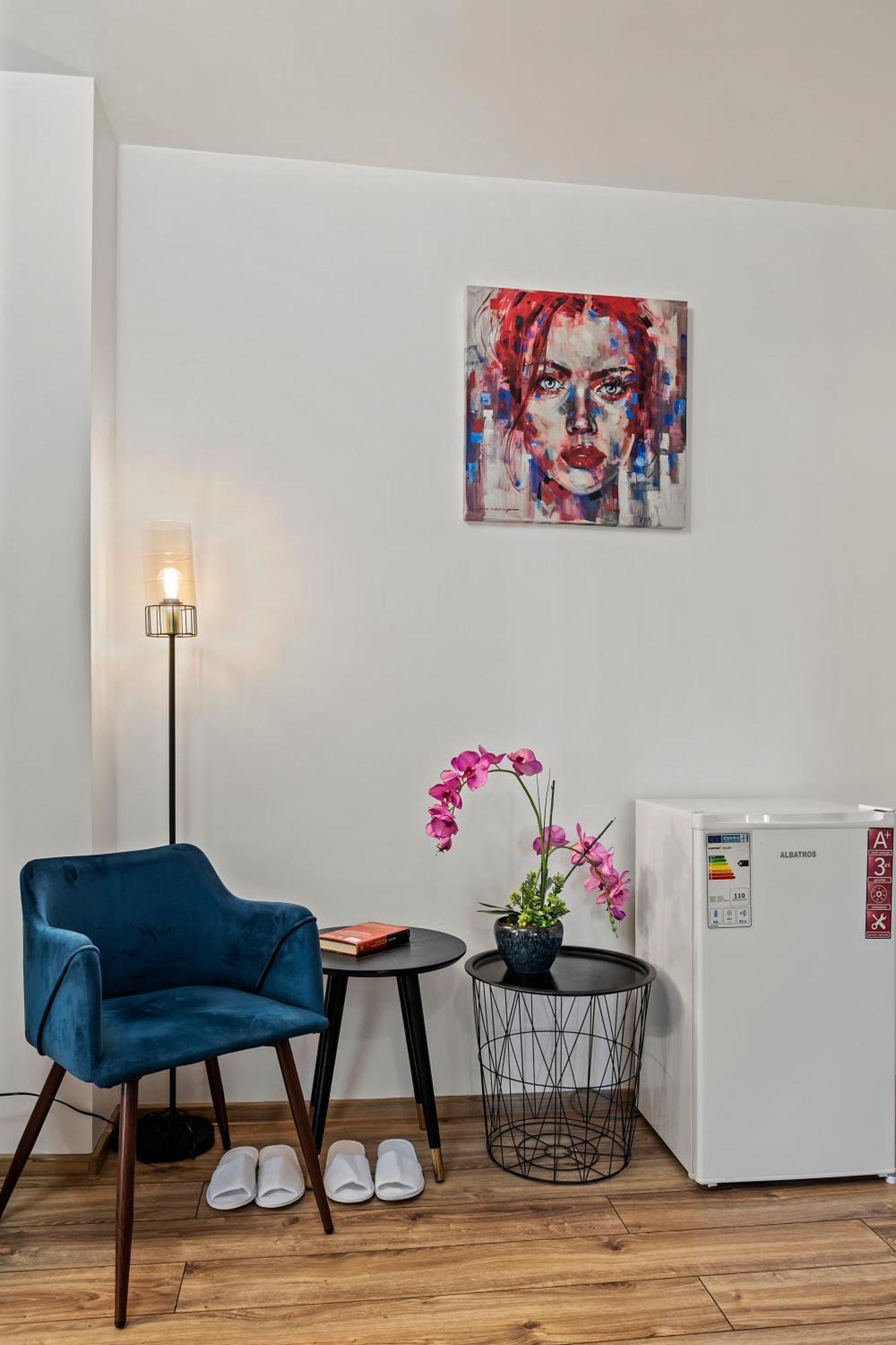 Garsoniera De Lux Si Eleganta Drumul Taberei Apartment