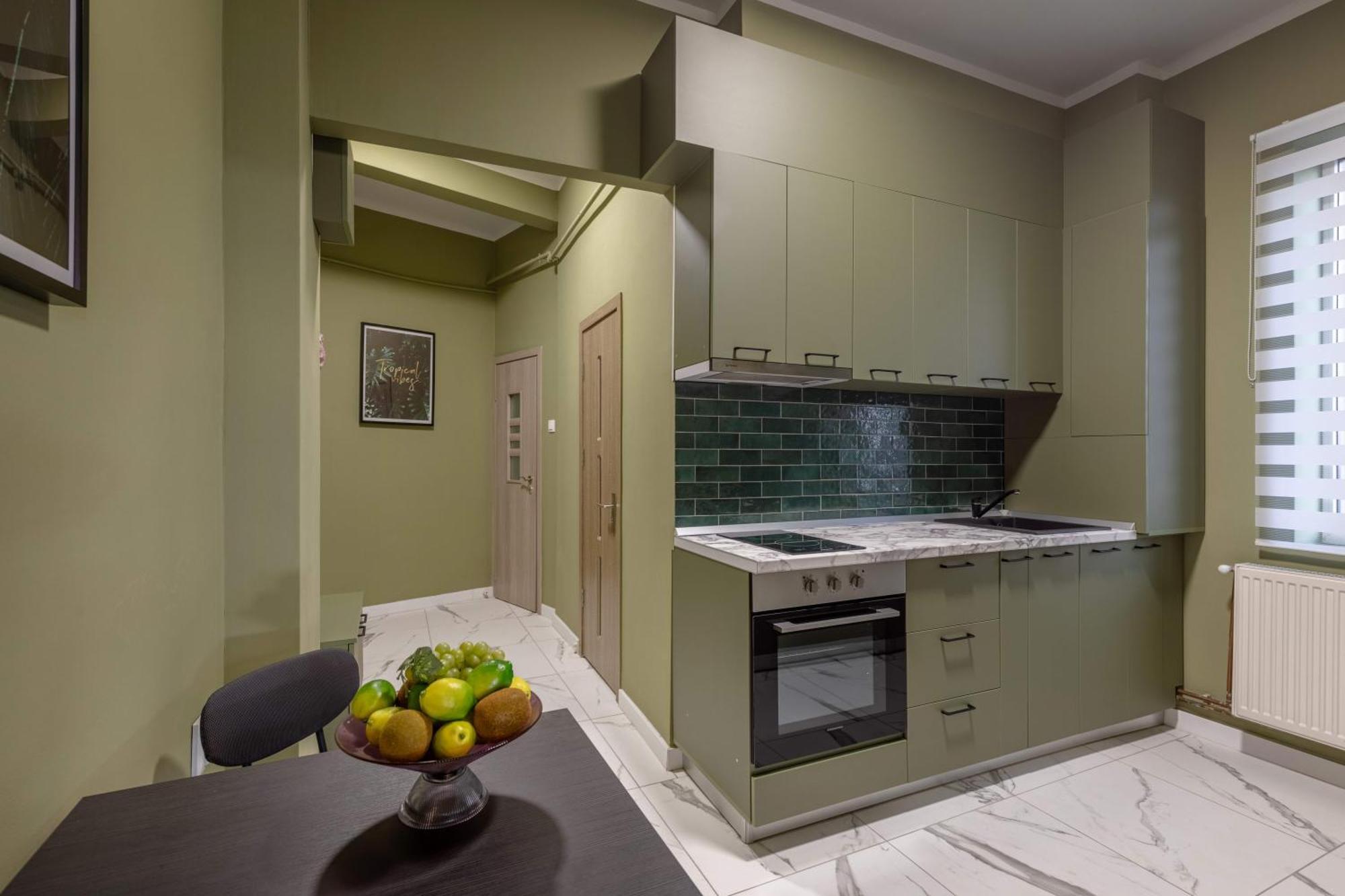 Serene 1br In Square *