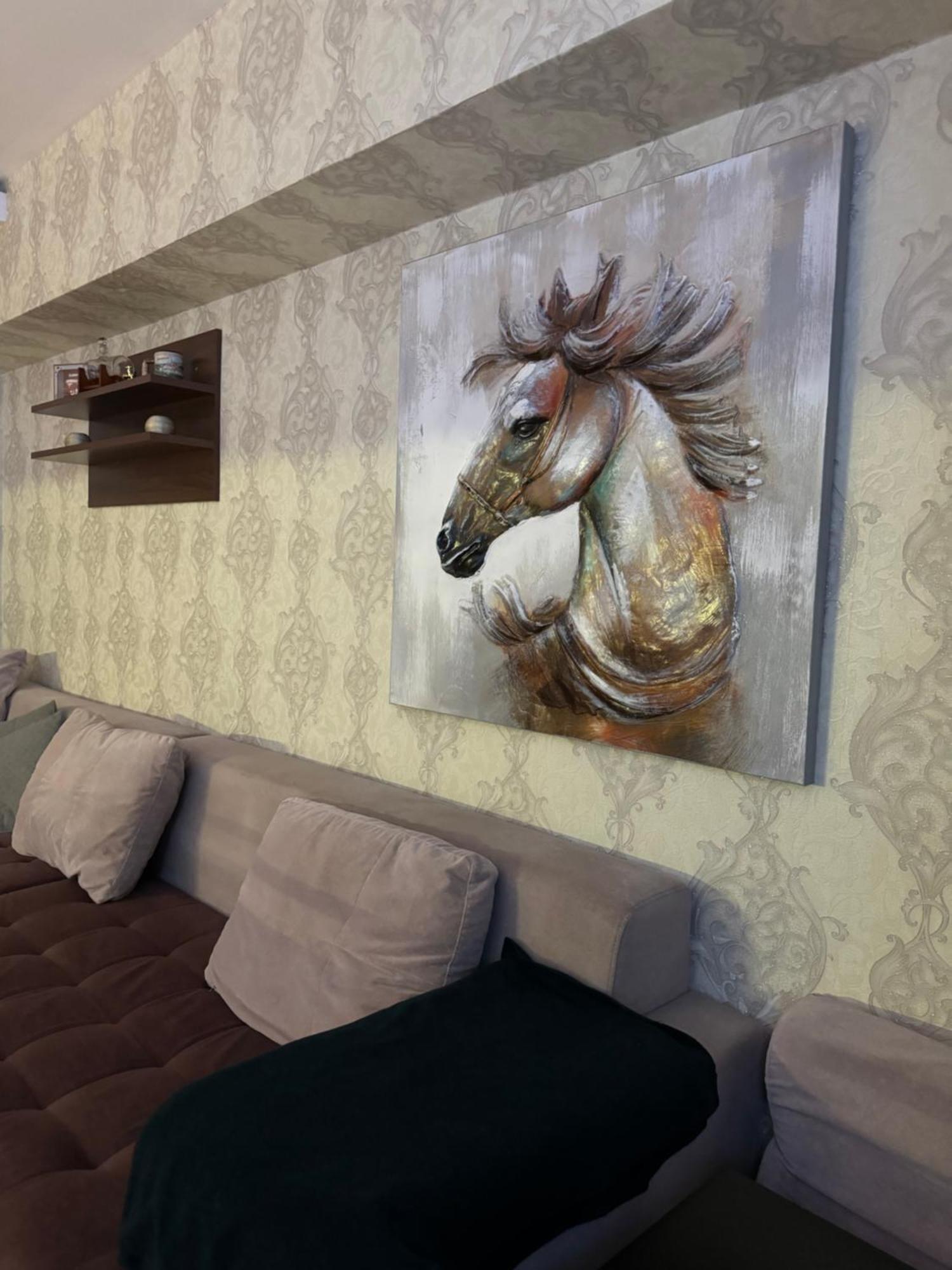 Luxury Apartment *