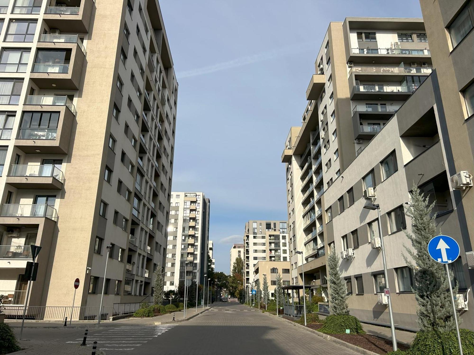 Elegant Premium With Panoramic Views - 10 Bucharest