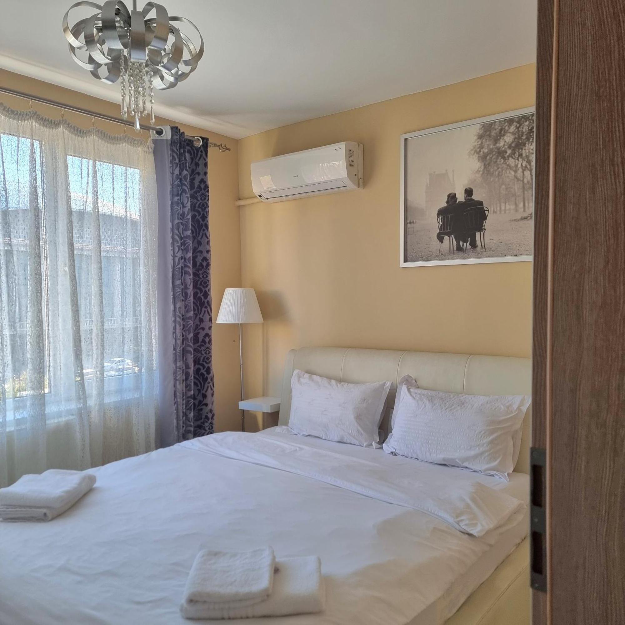Apartment Location With Iconic View - Sala Palatului Bucharest