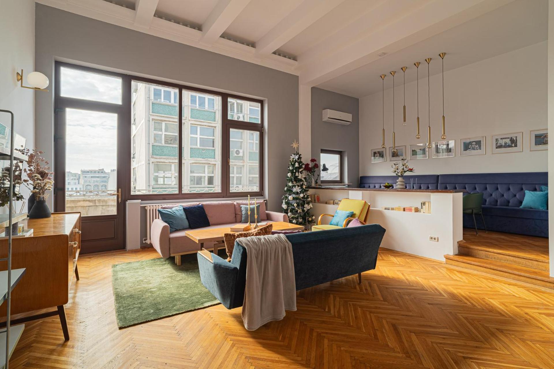 Spacious 3br Atrium Penthouse, Balcony, Cismigiu Apartment Bucharest