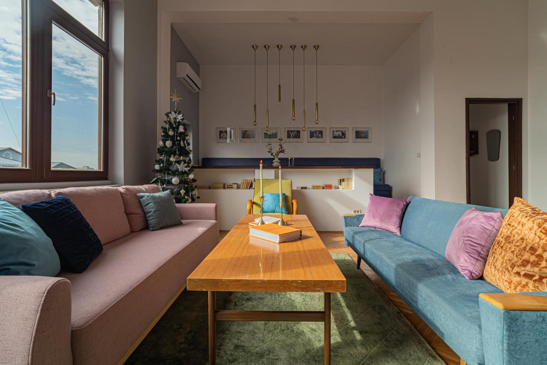 Spacious 3br Atrium Penthouse, Balcony, Cismigiu Apartment *