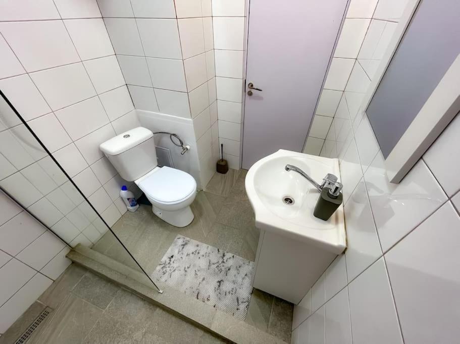 Boulevard View 2br In Old Town Bucharest
