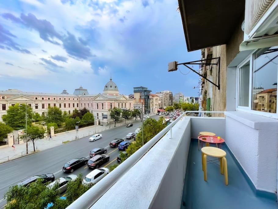 Apartment Boulevard View 2br In Old Town *