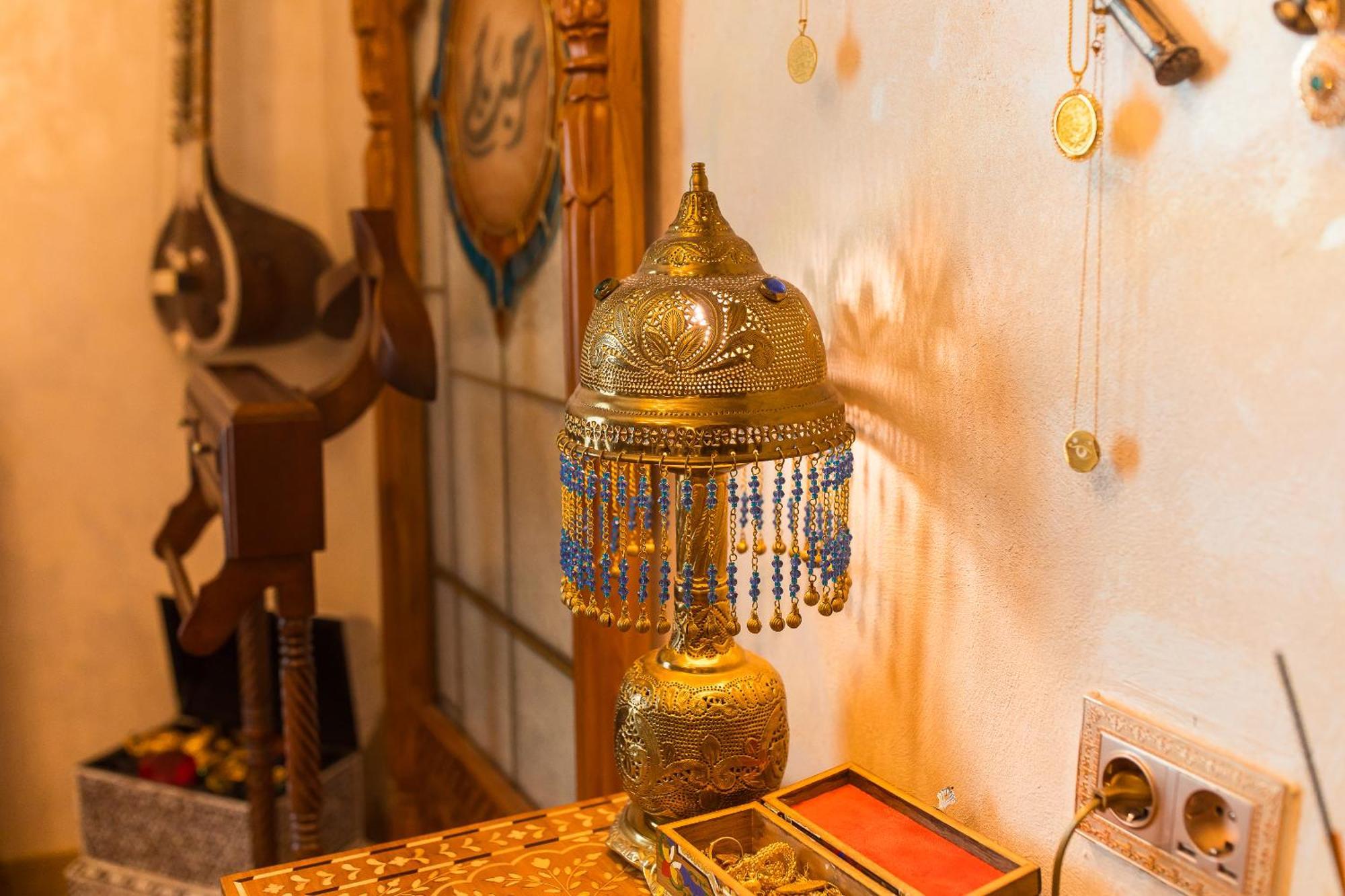 Hidden Gem Antique With Stunning Views *