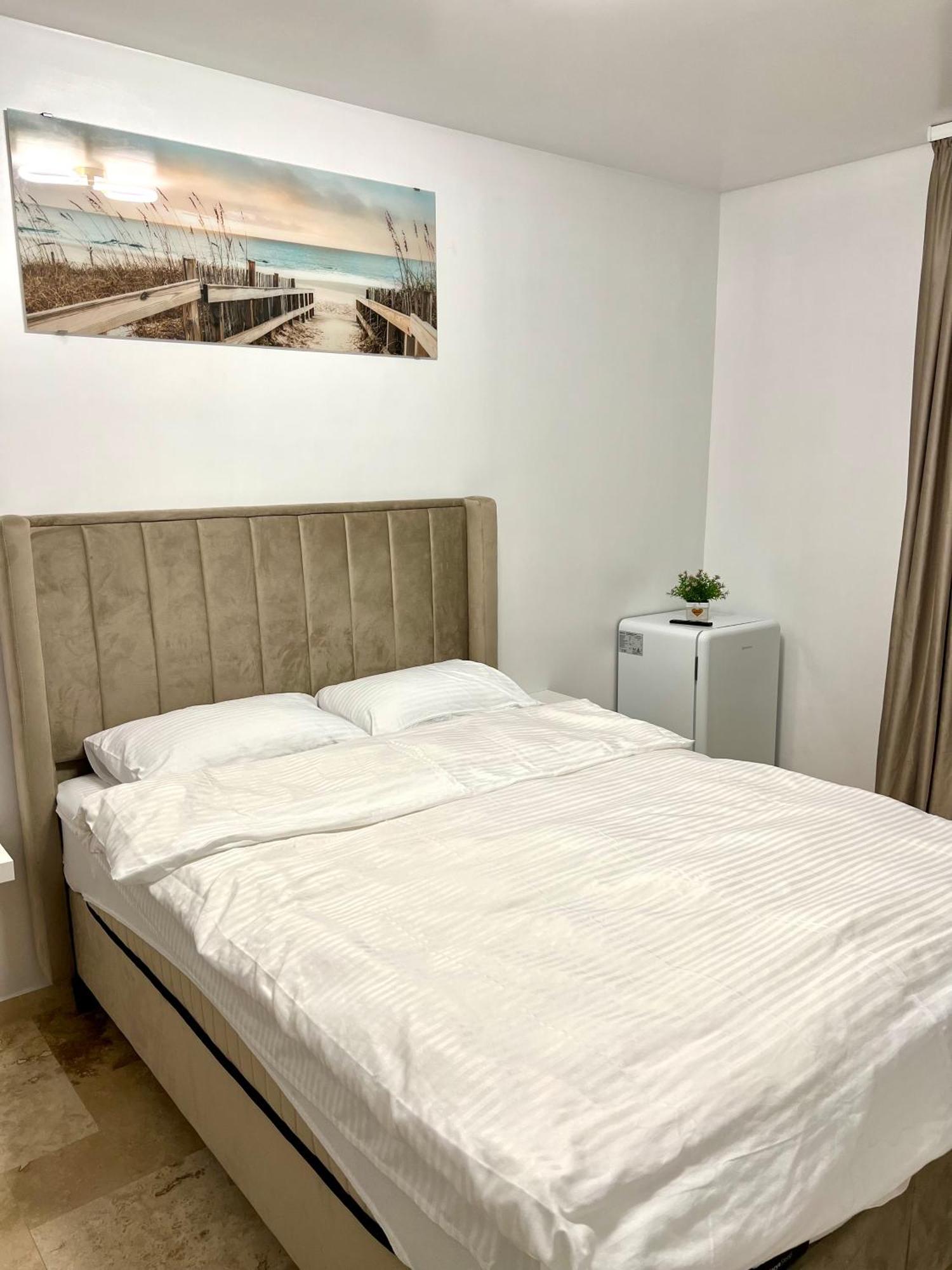 Titan Studio2 Apartment