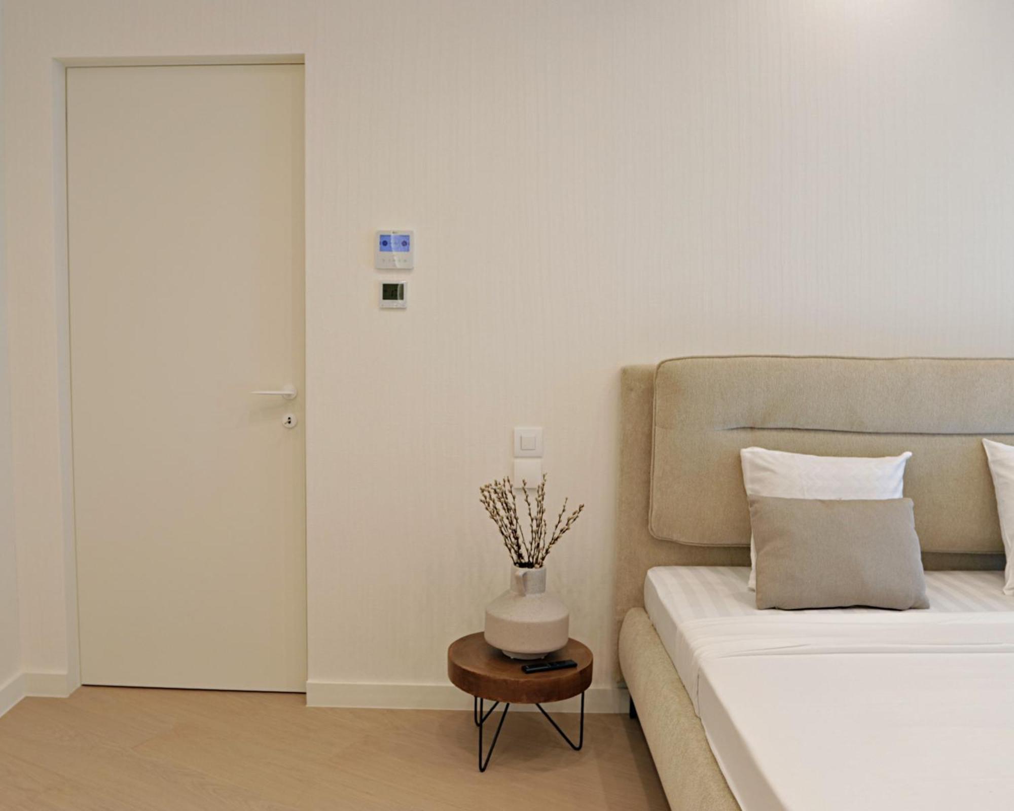 Milky Way I 2 Bedroom Rare Find In Aviatiei Bucharest