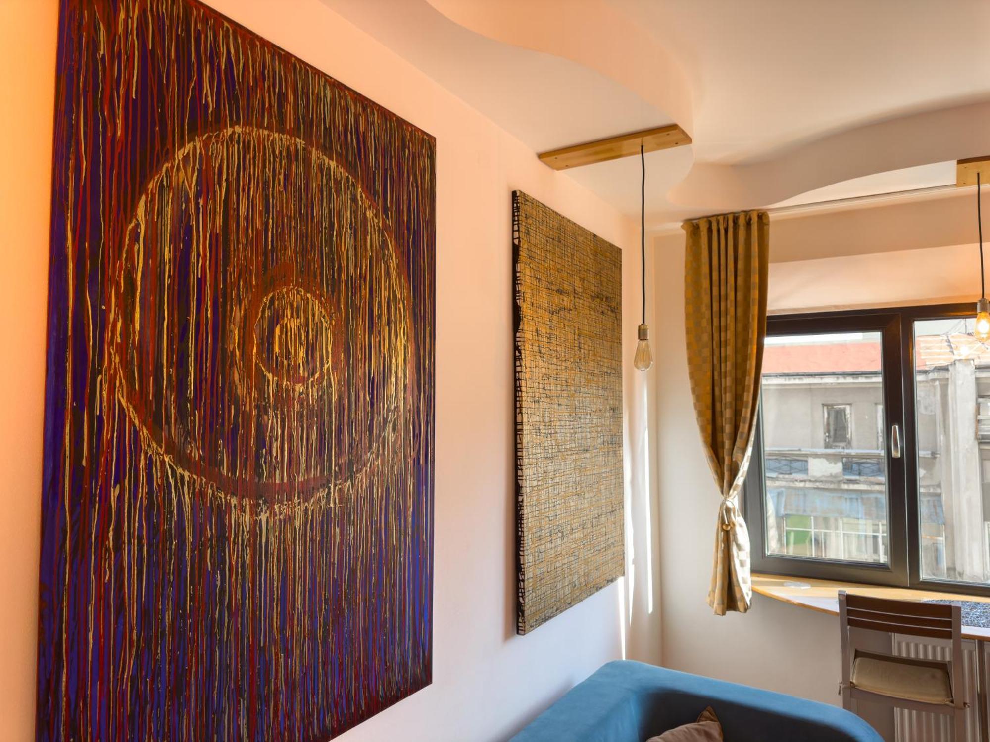 Retreat Universitate Apartamento *