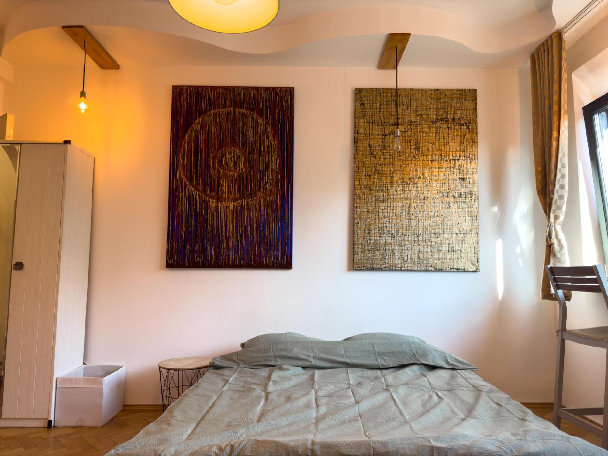 Retreat Universitate Apartamento Bucareste