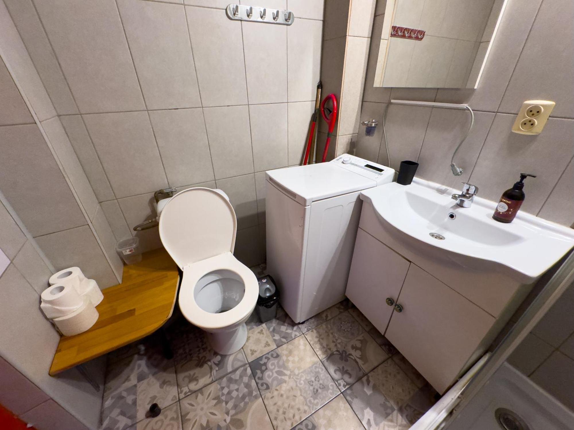 Retreat Universitate Apartamento