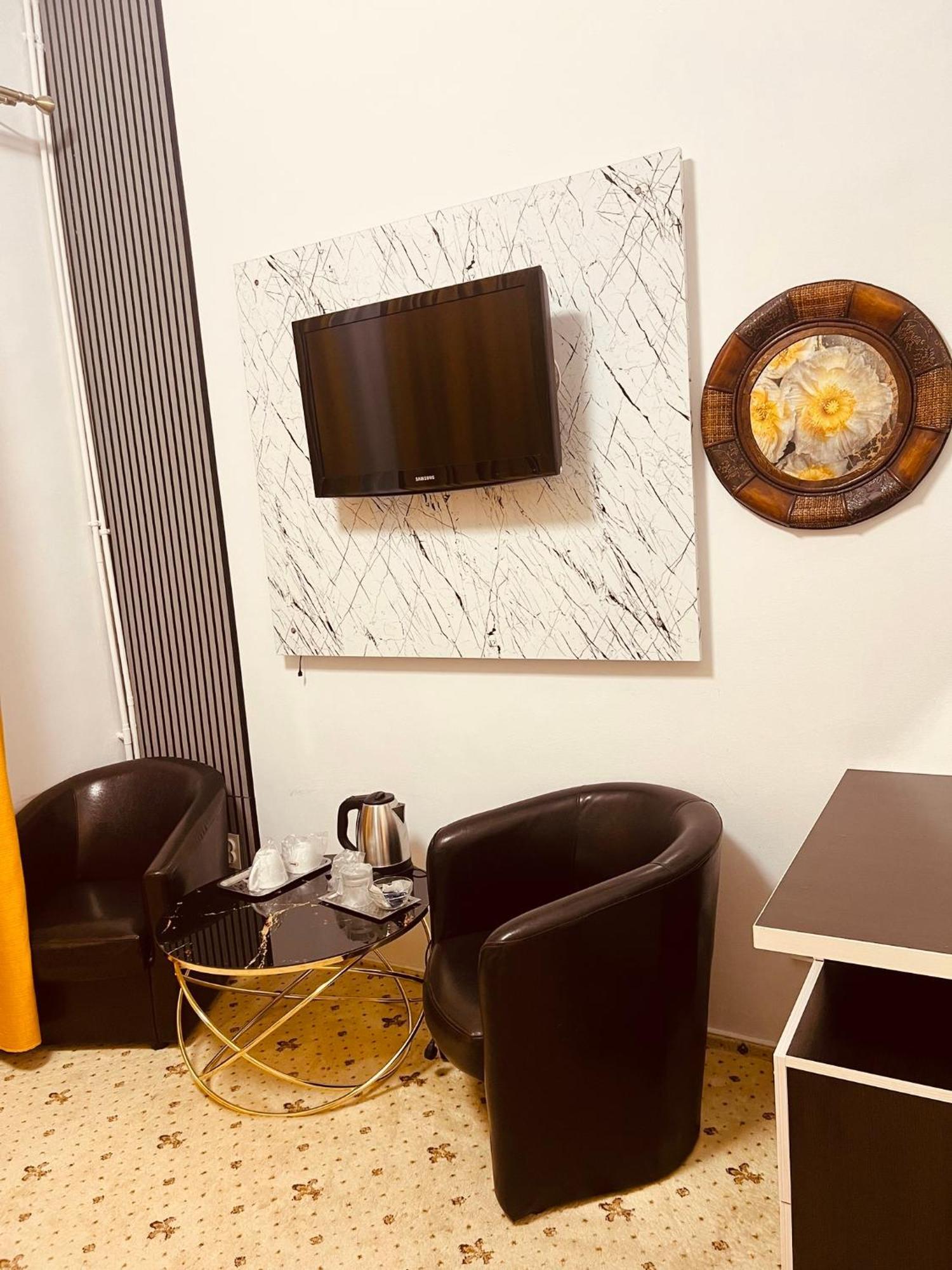 Evozava 3* Bucharest