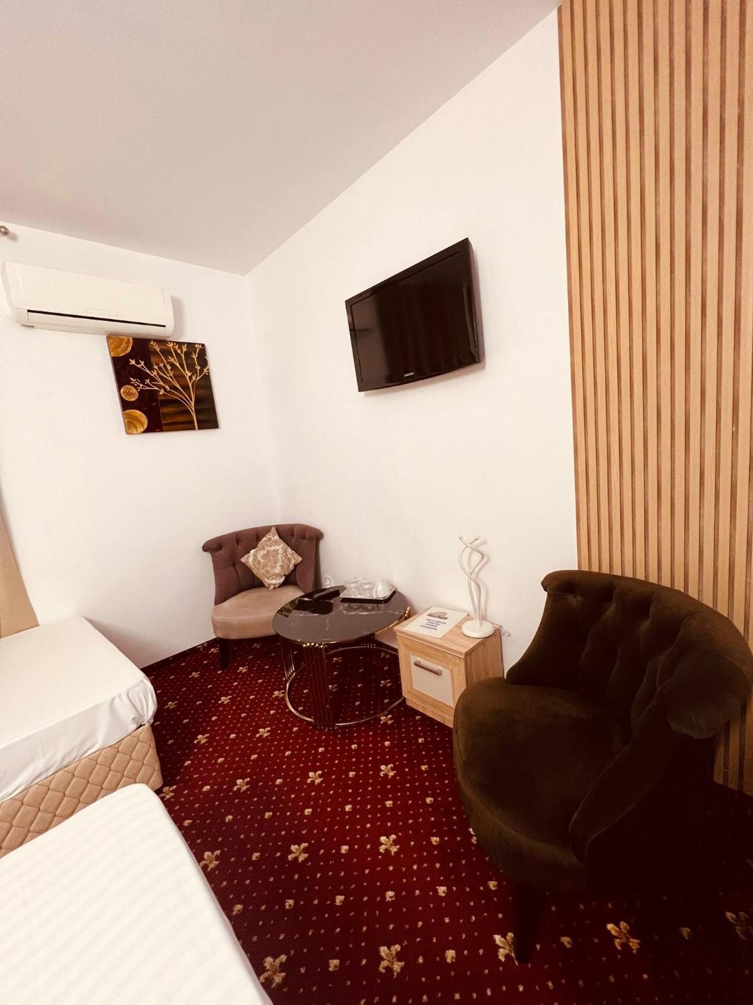 Evozava 3* Bucharest