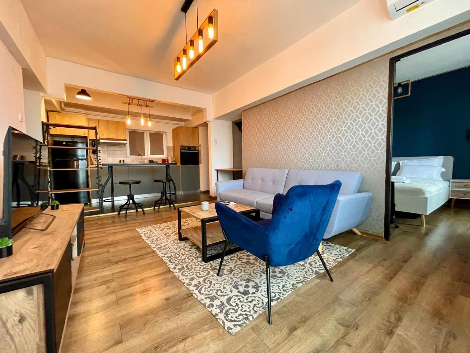 Apartment Bugatti's Flat Bucharest